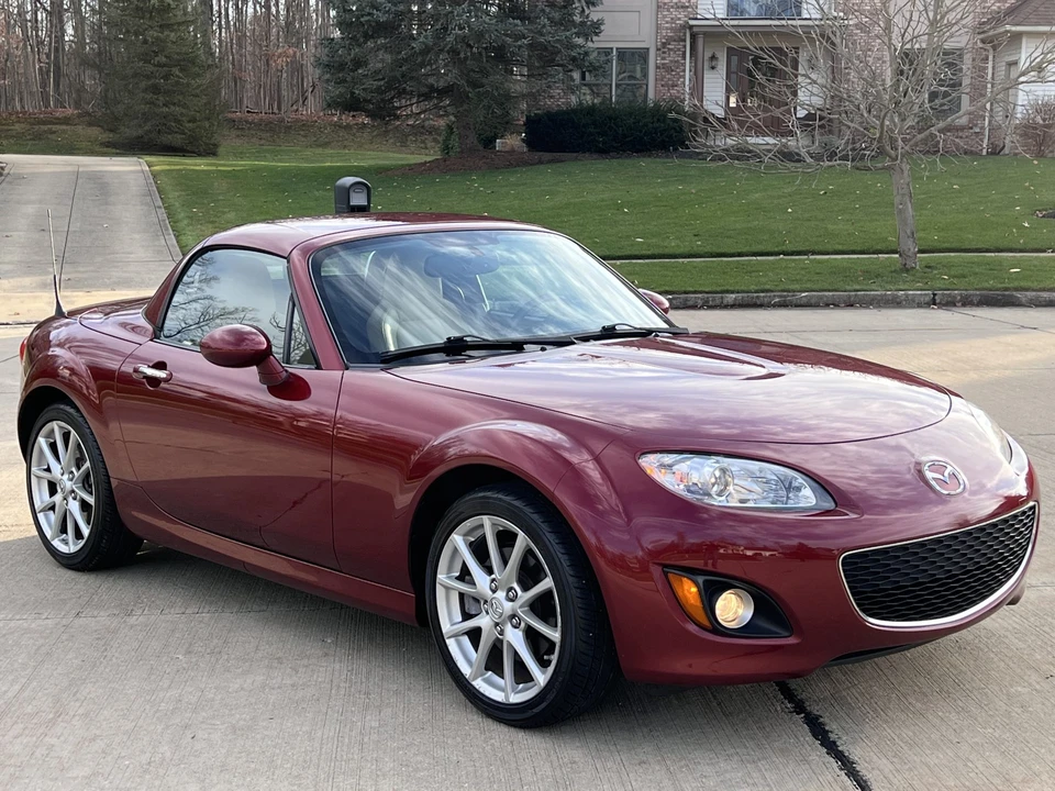 2010 Mazda NC MX-5 Miata - Image 26 of 31
