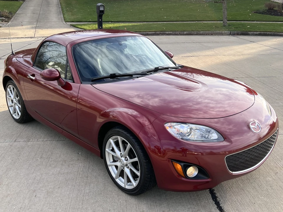 2010 Mazda NC MX-5 Miata - Image 25 of 31