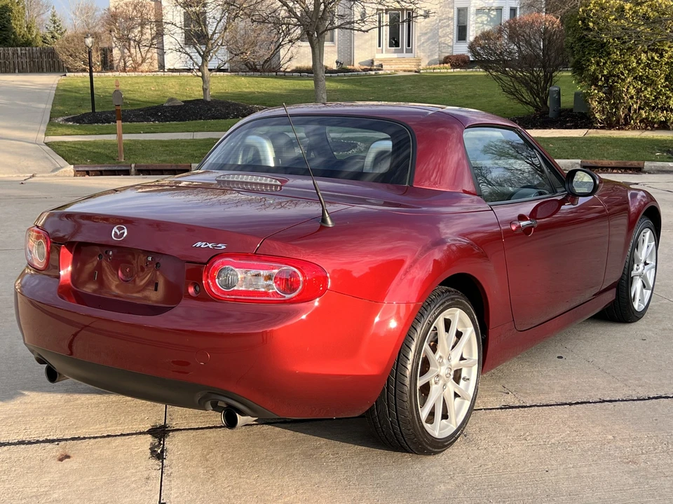 2010 Mazda NC MX-5 Miata - Image 17 of 31