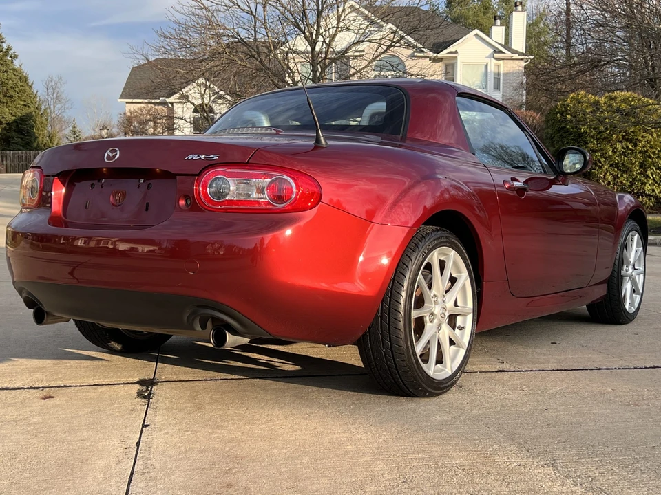 2010 Mazda NC MX-5 Miata - Image 18 of 31