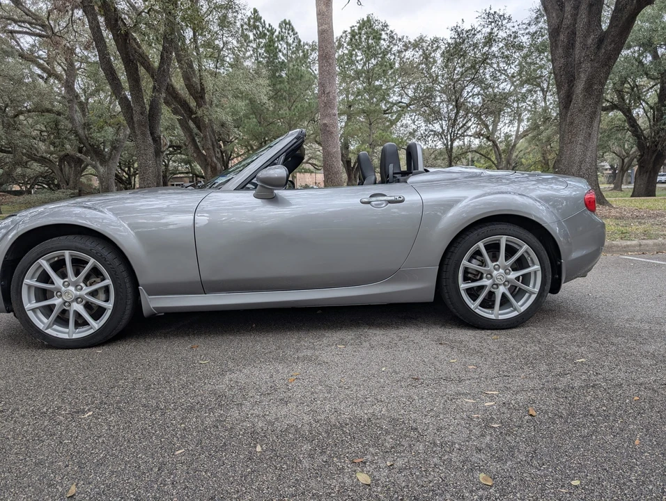 2010 Mazda NC MX-5 Miata - Image 4 of 31