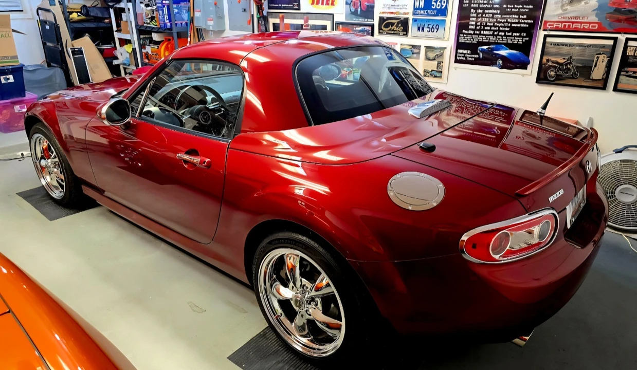 2010 Mazda NC MX-5 Miata - Image 6 of 6