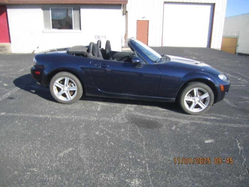 2010 Mazda NC MX-5 Miata - Image 4 of 11