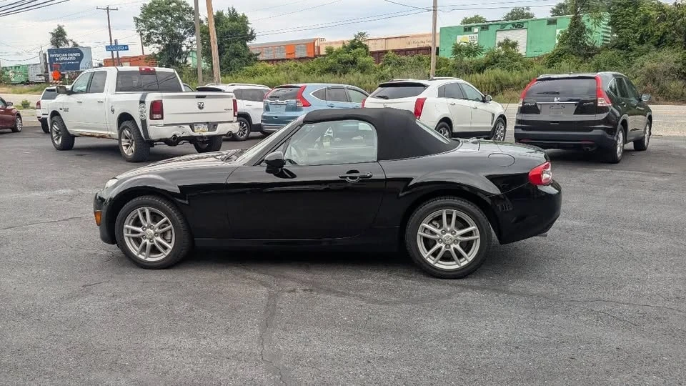 2010 Mazda NC MX-5 Miata - Image 12 of 20
