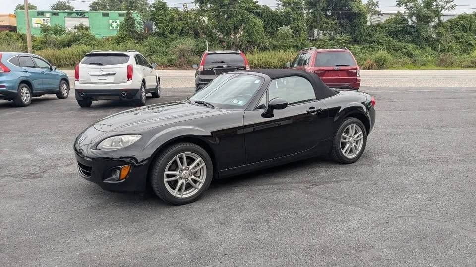 2010 Mazda NC MX-5 Miata - Image 9 of 20