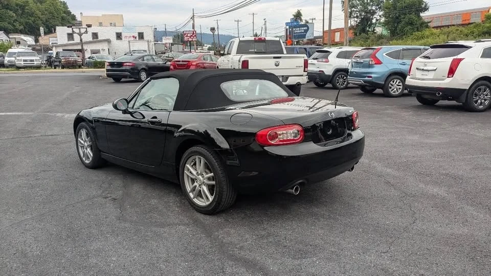 2010 Mazda NC MX-5 Miata - Image 14 of 20