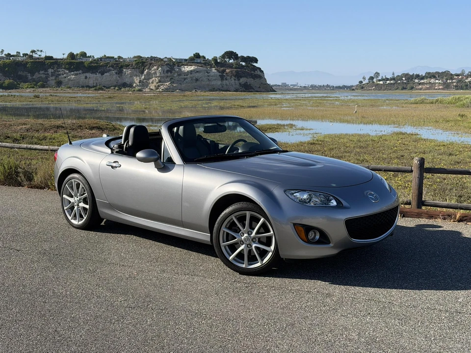 2010 Mazda NC MX-5 Miata - Image 15 of 31