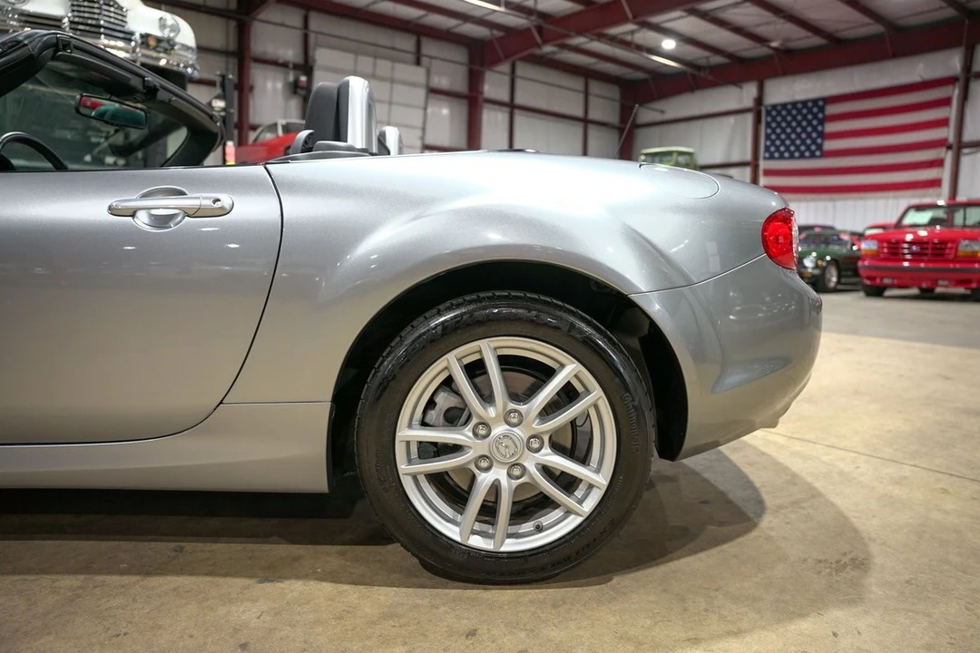 2010 Mazda NC MX-5 Miata - Image 5 of 12