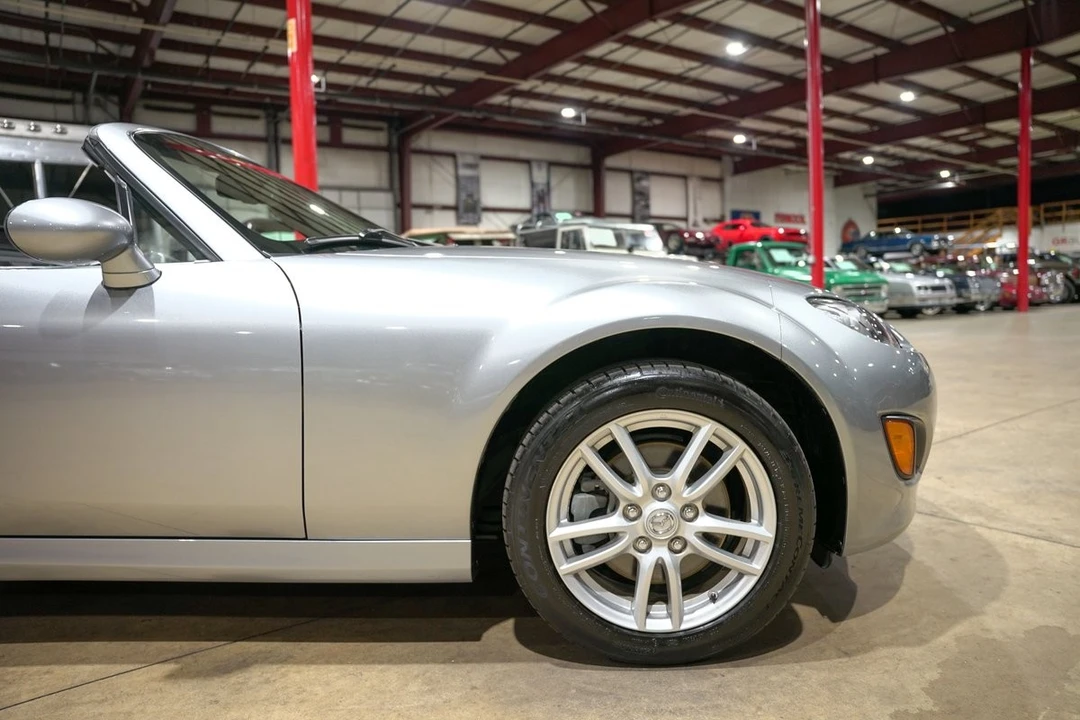 2010 Mazda NC MX-5 Miata - Image 11 of 12