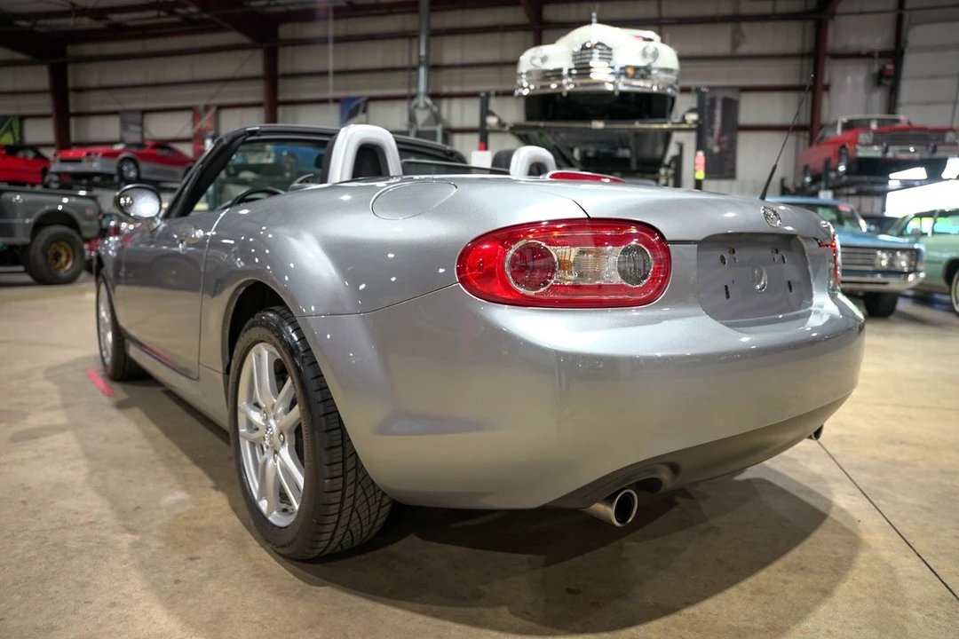 2010 Mazda NC MX-5 Miata - Image 6 of 12