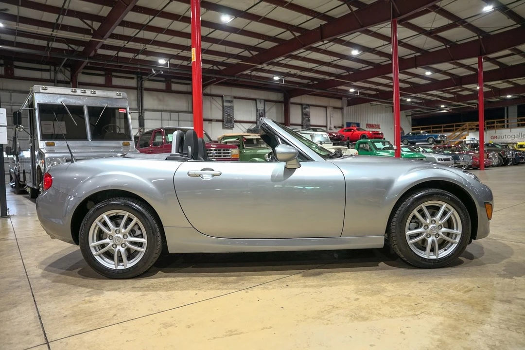 2010 Mazda NC MX-5 Miata - Image 10 of 12