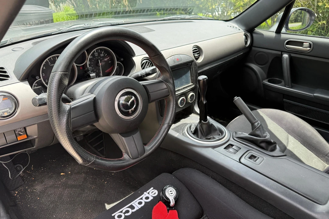 2010 Mazda NC MX-5 Miata - Image 28 of 31