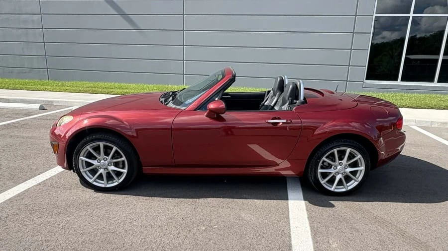 2010 Mazda NC MX-5 Miata - Image 5 of 31