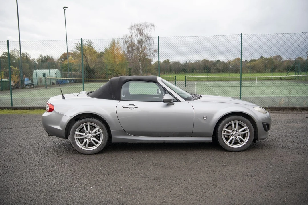 2010 Mazda NC MX-5 Miata - Image 4 of 30