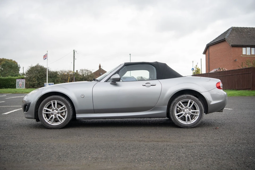 2010 Mazda NC MX-5 Miata - Image 12 of 30