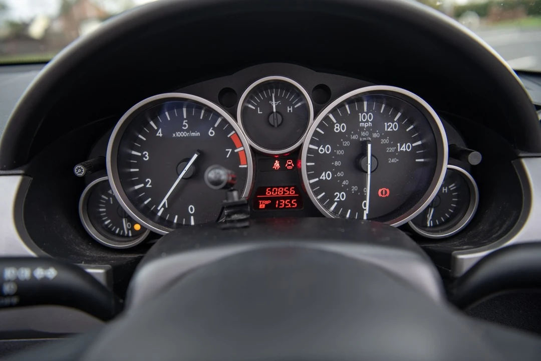 2010 Mazda NC MX-5 Miata - Image 18 of 30