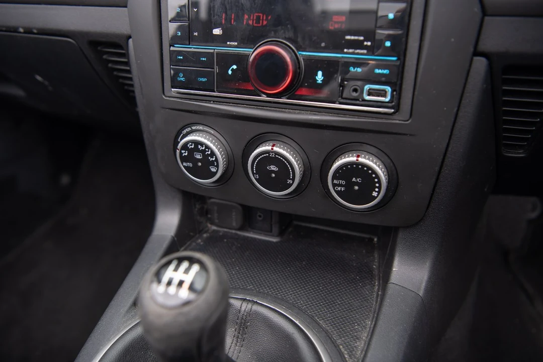 2010 Mazda NC MX-5 Miata - Image 21 of 30
