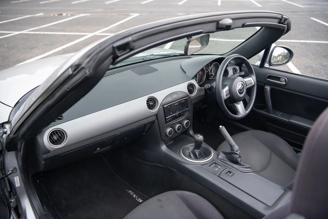 2010 Mazda NC MX-5 Miata - Image 24 of 30
