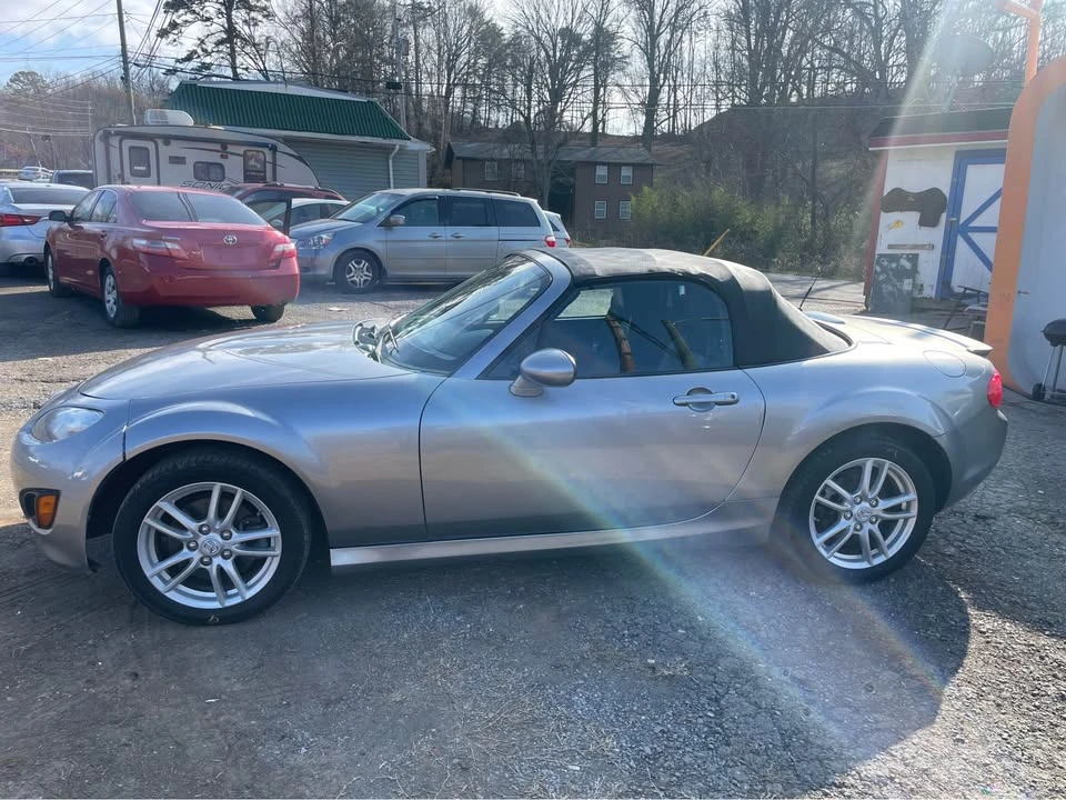 2010 Mazda NC MX-5 Miata - Image 4 of 18