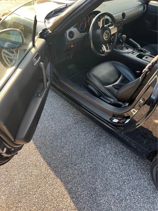 2010 Mazda NC MX-5 Miata - Image 6 of 10