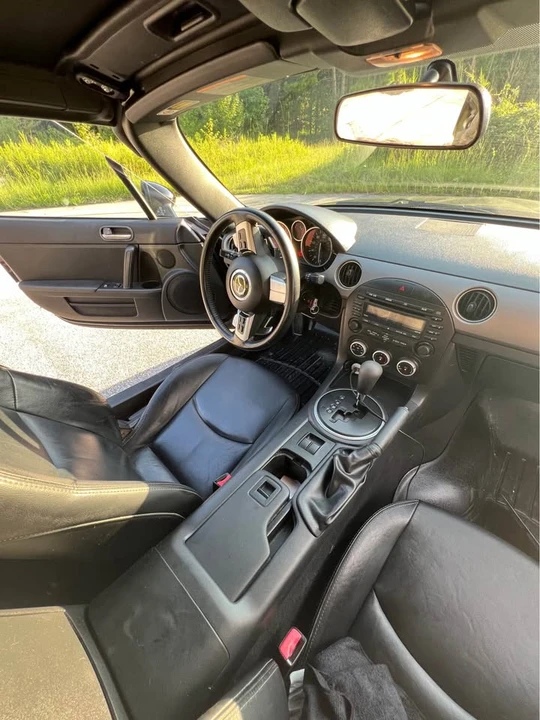 2010 Mazda NC MX-5 Miata - Image 7 of 10