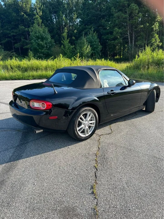2010 Mazda NC MX-5 Miata - Image 4 of 10