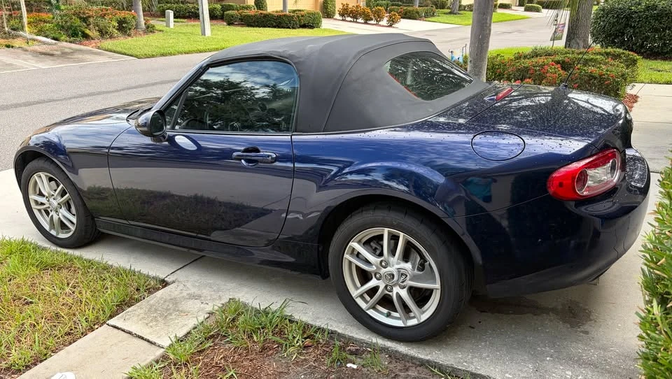 2010 Mazda NC MX-5 Miata - Image 5 of 12