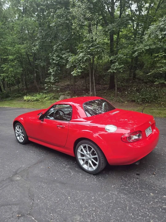 2010 Mazda NC MX-5 Miata - Image 3 of 15
