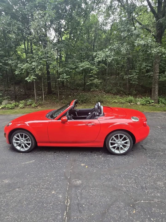 2010 Mazda NC MX-5 Miata - Image 5 of 15