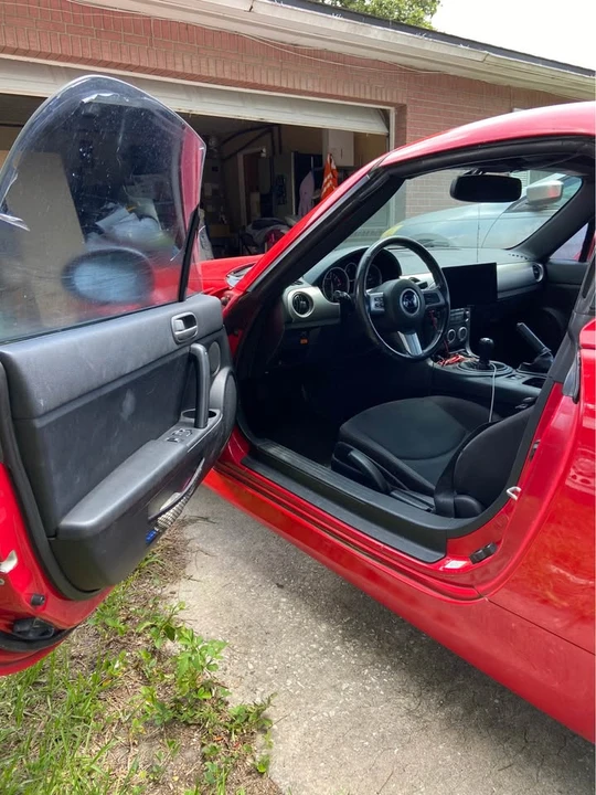 2010 Mazda NC MX-5 Miata - Image 4 of 6