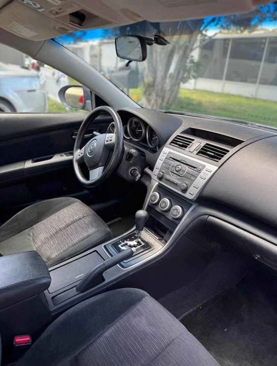 2010 Mazda MX-6 - Image 3 of 4