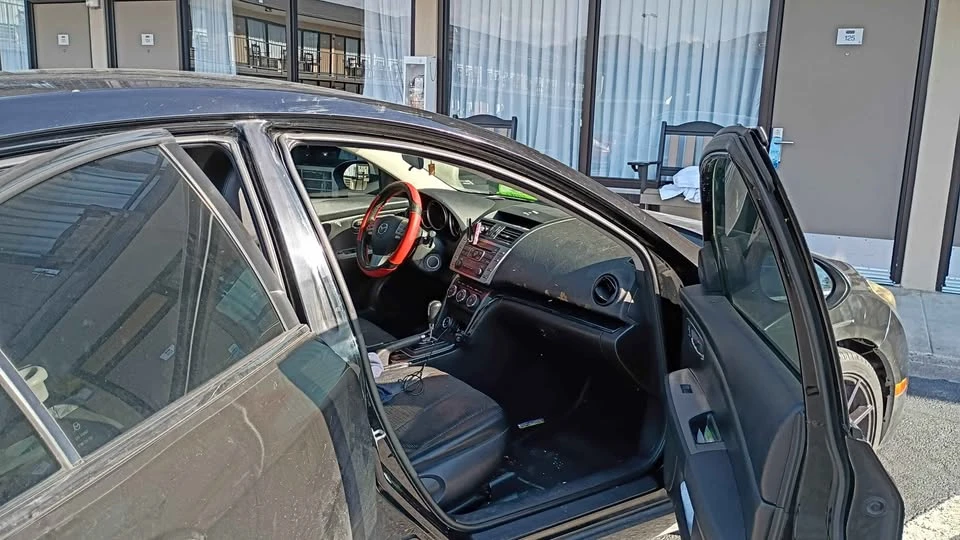 2010 Mazda MX-6 - Image 4 of 6