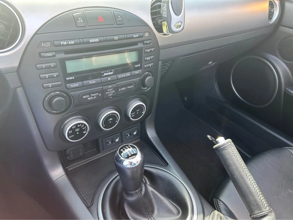 2010 Mazda NC MX-5 Miata - Image 4 of 6