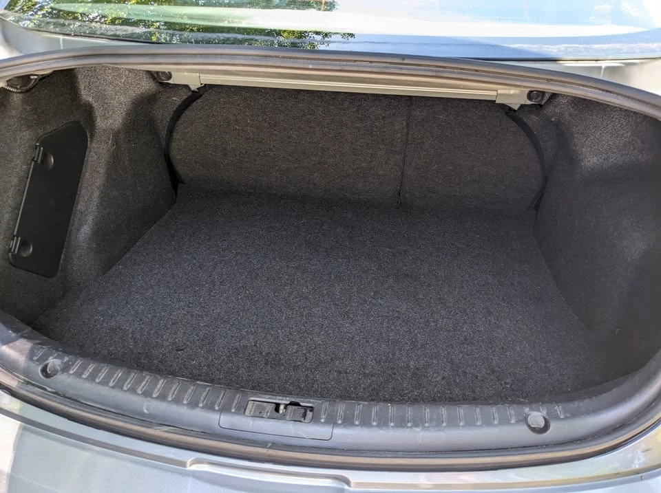 2010 Mazda Mazda 3 2nd Gen - Image 8 of 16