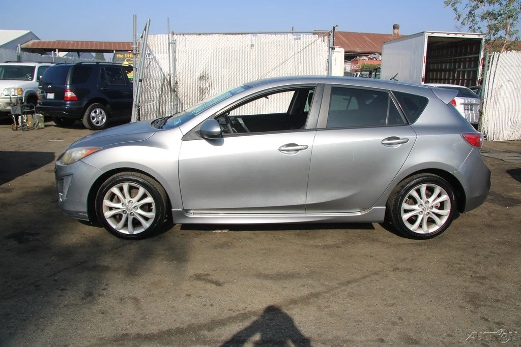 2010 Mazda Mazda 3 2nd Gen - Image 3 of 21
