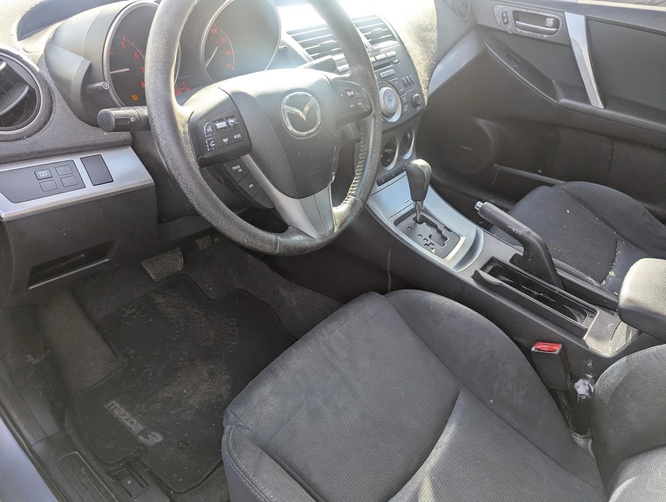 2010 Mazda Mazda 3 2nd Gen - Image 5 of 11