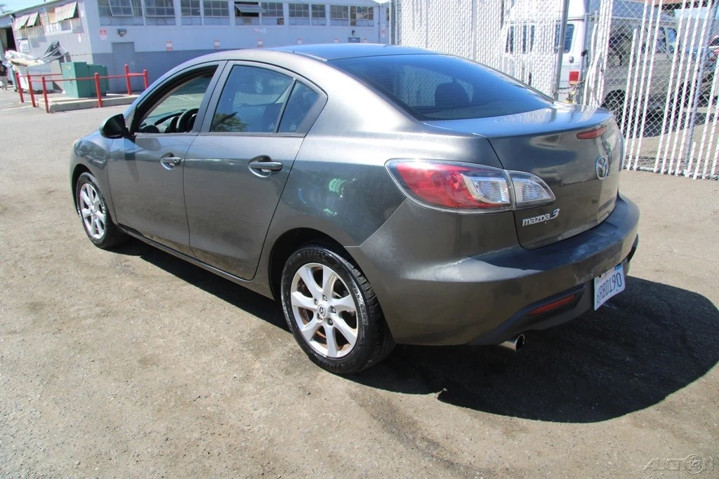 2010 Mazda Mazda 3 2nd Gen - Image 5 of 21