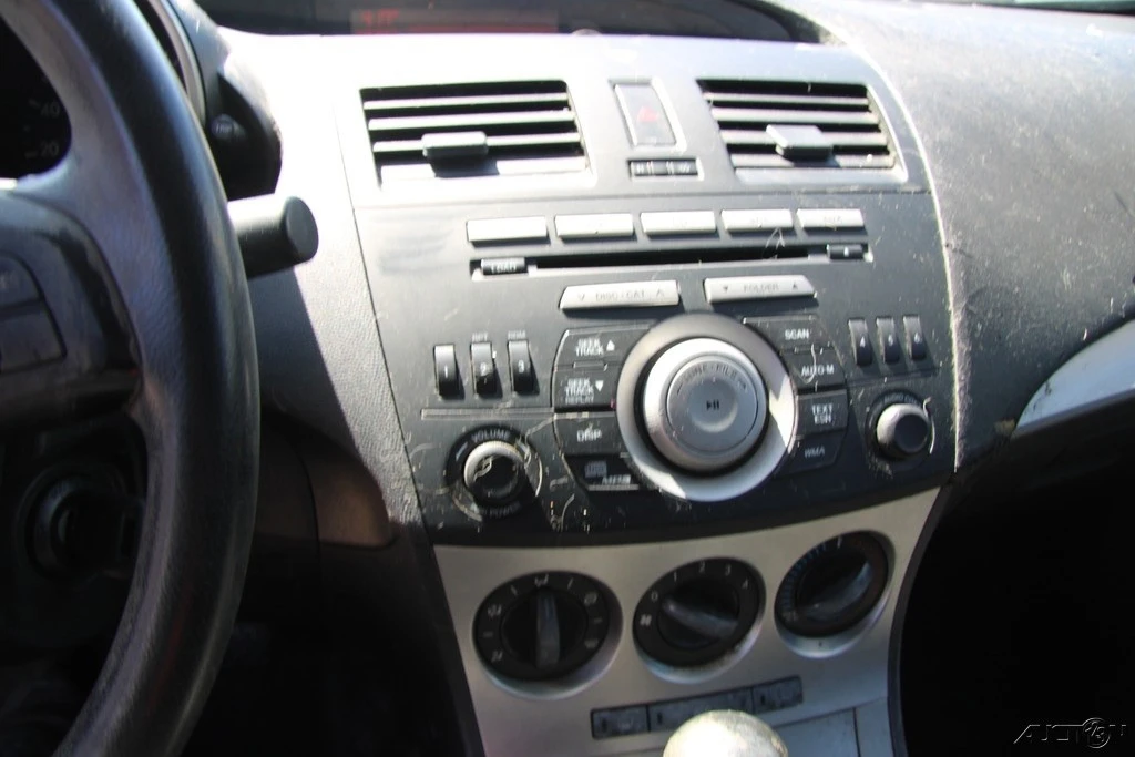 2010 Mazda Mazda 3 2nd Gen - Image 18 of 21