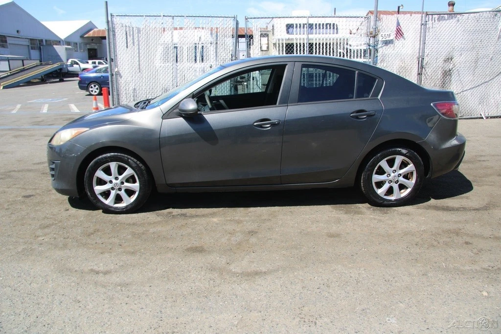 2010 Mazda Mazda 3 2nd Gen - Image 3 of 21