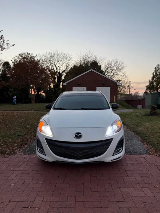 2010 Mazda Mazda 3 2nd Gen - Image 2 of 16