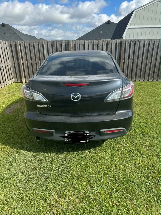 2010 Mazda Mazda 3 2nd Gen - Image 2 of 6