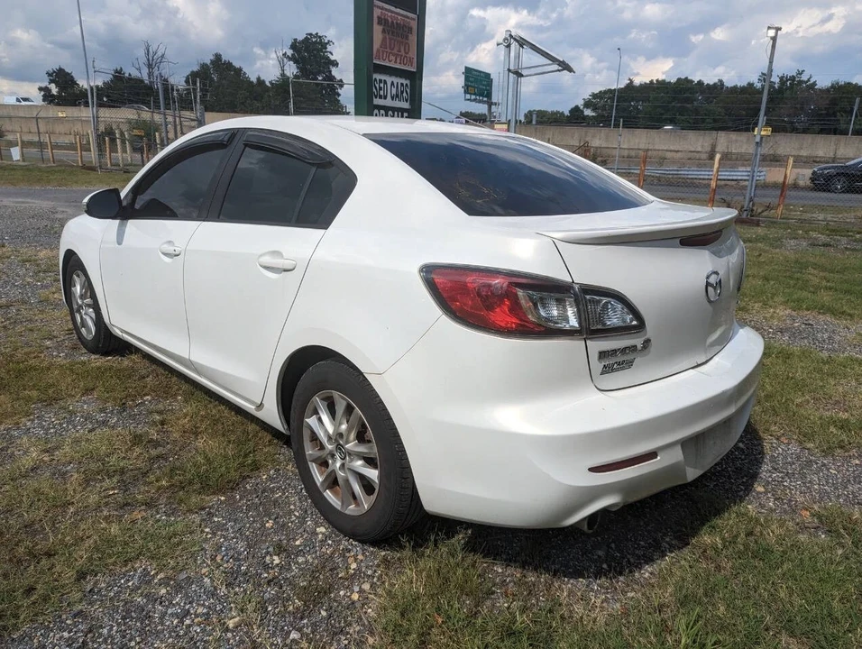 2010 Mazda Mazda 3 2nd Gen - Image 3 of 21