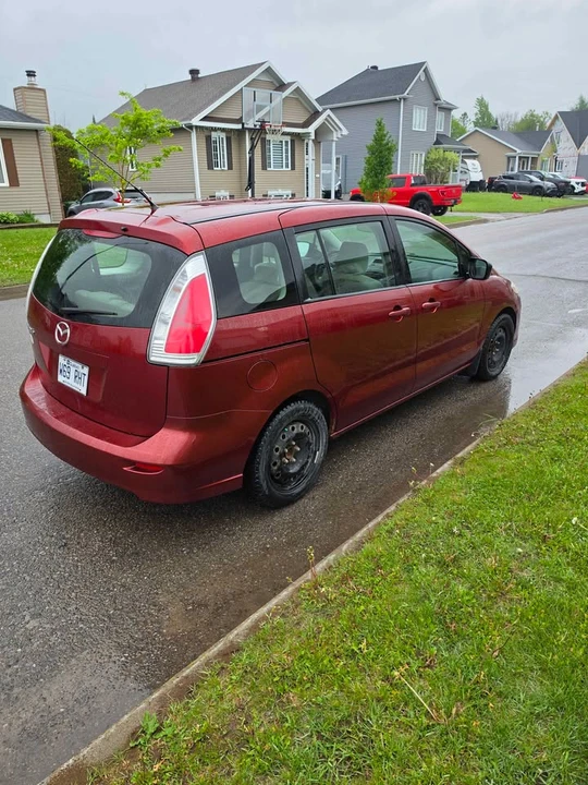 2010 Mazda Mazda 5 - Image 3 of 10