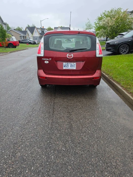 2010 Mazda Mazda 5 - Image 4 of 10