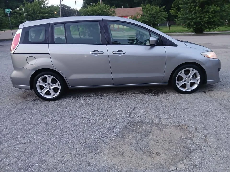 2010 Mazda Mazda 5 - Image 2 of 17