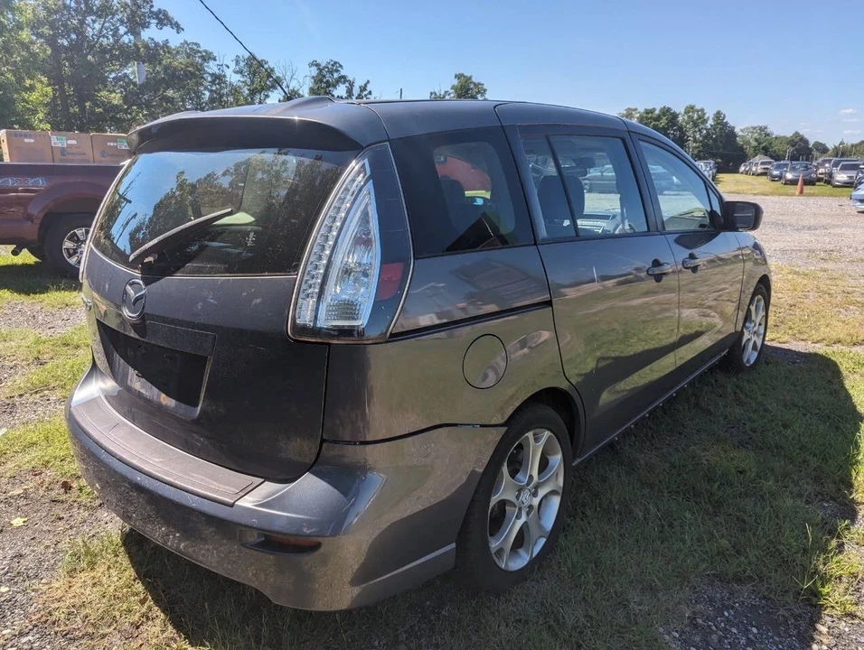 2010 Mazda Mazda 5 - Image 4 of 21