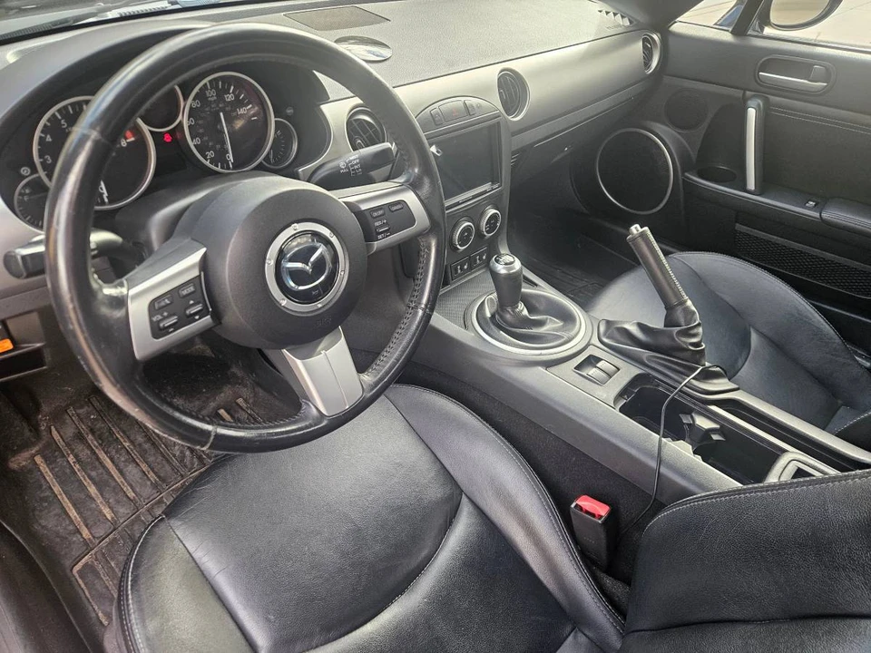 2010 Mazda NC MX-5 Miata - Image 3 of 3