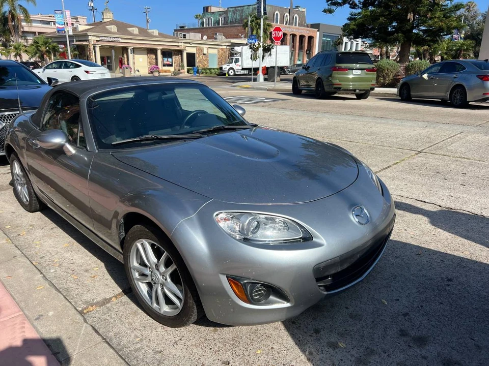 2010 Mazda NC MX-5 Miata - Image 2 of 8