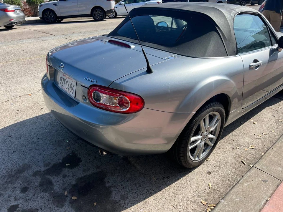 2010 Mazda NC MX-5 Miata - Image 6 of 8