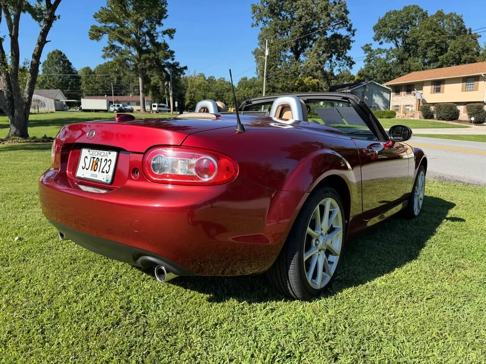 2010 Mazda NC MX-5 Miata - Image 4 of 4